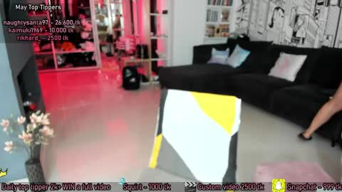 Snapshot of amysuperheroes chatting on 06/03/26, 05:43 Next stream Dec 3 online show from 06/03/26, 05:43