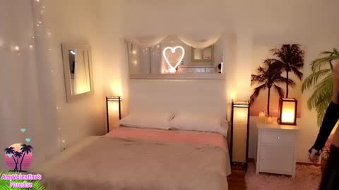  AmyValentine  online show from 10/17/25, 05:54