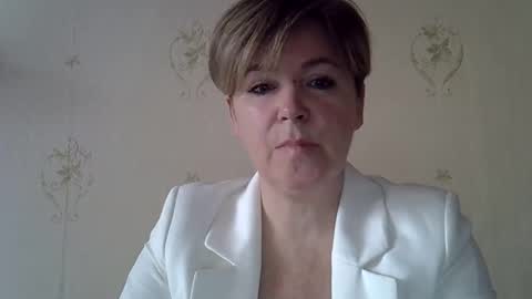 Snapshot of amyvalentine1 chatting on 03/30/26, 06:03 amyvalentine1 online show from 03/30/26, 06:03