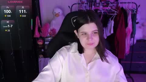 Snapshot of amyvibes chatting on 07/02/26, 06:36 amyvibes online show from 07/02/26, 06:36