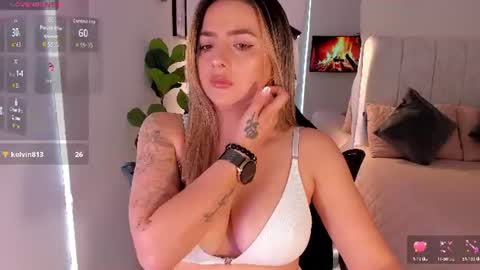 Snapshot of amywoods chatting on 06/13/26, 03:54 online show from 06/13/26, 03:54