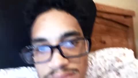 Snapshot of an377432 chatting on 02/28/25, 09:33 an377432 online show from 02/28/25, 09:33