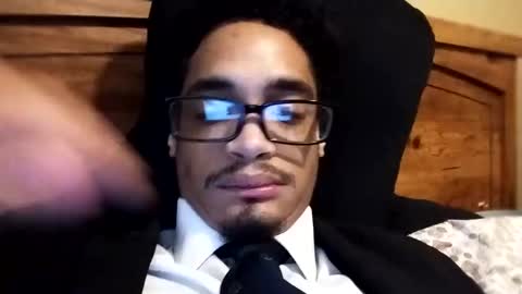 Snapshot of an377432 chatting on 03/09/25, 07:48 an377432 online show from 03/09/25, 07:48