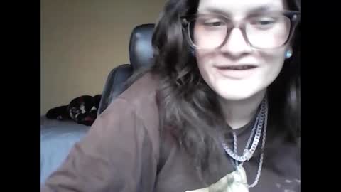 Snapshot of an_e333 chatting on 10/13/25, 11:38 an_e333 online show from 10/13/25, 11:38