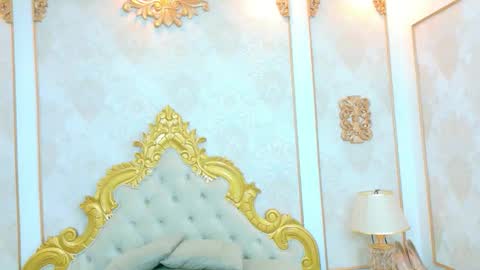 Snapshot of ana_bs chatting on 12/20/25, 06:42 ana_bs online show from 12/20/25, 06:42