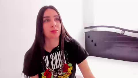 Ana  IG an castillo 1 online show from 12/30/24, 02:51