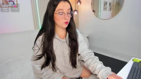  Ana  online show from 11/27/25, 08:05