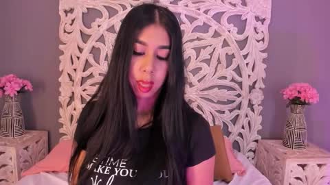 Ana Gonzalez online show from 11/24/25, 08:52