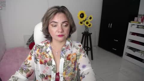 Snapshot of ana_hotmilf chatting on 02/17/25, 02:53  Ana  online show from 02/17/25, 02:53