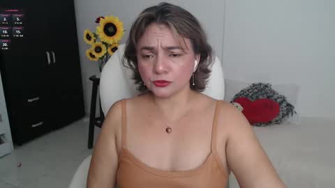 Snapshot of ana_hotmilfx chatting on 03/09/25, 11:56 ANA online show from 03/09/25, 11:56