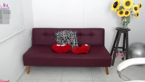 Snapshot of ana_hotmilfx chatting on 09/14/25, 05:45 ANA online show from 09/14/25, 05:45