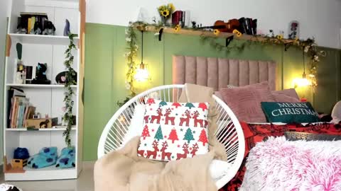 Snapshot of ana_jasper chatting on 12/02/24, 09:06 Ana Maria online show from 12/02/24, 09:06