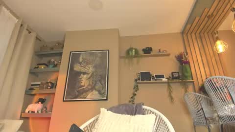 Snapshot of ana_jasper chatting on 09/23/25, 10:57 Ana Maria online show from 09/23/25, 10:57