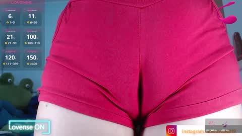 Snapshot of ana_loveee chatting on 10/12/25, 06:51 Ana lopez - Cameltoe girl online show from 10/12/25, 06:51