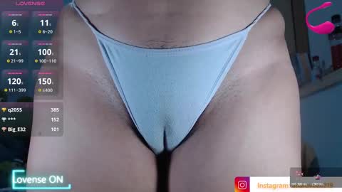 Snapshot of ana_loveee chatting on 10/19/25, 09:10 Ana lopez - Cameltoe girl online show from 10/19/25, 09:10