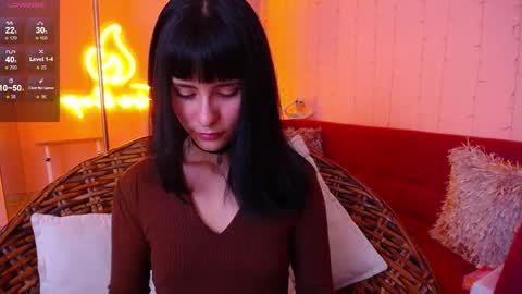 Snapshot of ana_luve chatting on 10/23/25, 01:10 Ana online show from 10/23/25, 01:10