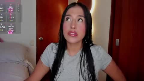 Snapshot of ana_m_ chatting on 06/16/26, 12:57 Ana online show from 06/16/26, 12:57