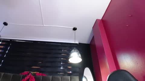 Ana online show from 02/05/25, 02:37