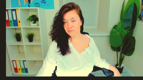 Ana online show from 05/27/26, 10:01