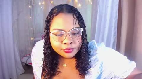 Snapshot of ana_off_alana chatting on 01/29/25, 11:46 Ana online show from 01/29/25, 11:46