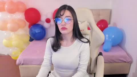 Im anna but you can call me as you want online show from 04/13/26, 09:09