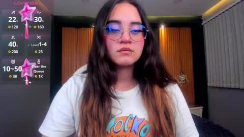 Snapshot of ana_taylor2 chatting on 02/25/25, 08:19 Ana online show from 02/25/25, 08:19