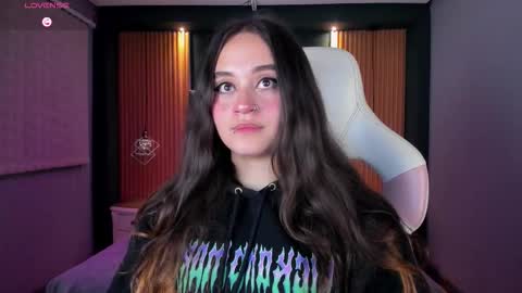 Snapshot of ana_taylor2 chatting on 09/26/25, 09:08 Ana online show from 09/26/25, 09:08