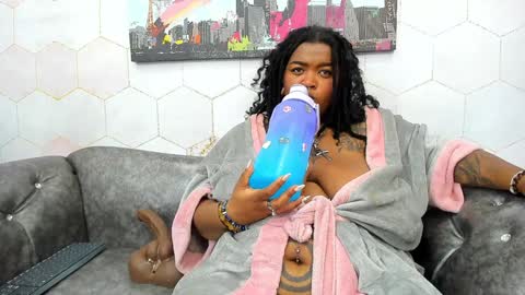 ANNA FUENTES online show from 12/28/24, 10:03