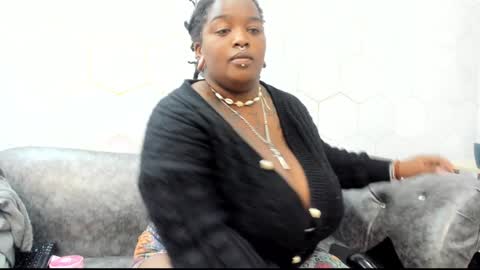 ANNA FUENTES online show from 01/29/25, 11:51