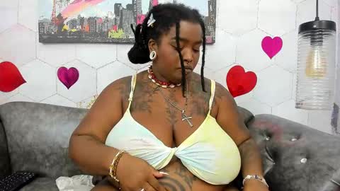 ANNA FUENTES online show from 02/17/25, 02:37