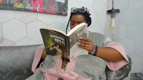 ANNA FUENTES online show from 03/06/25, 10:36