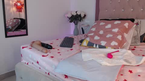 Ana Moon  online show from 02/26/25, 08:37