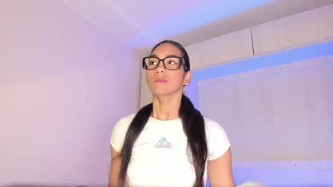 anaacollins_ online show from 01/18/26, 11:36