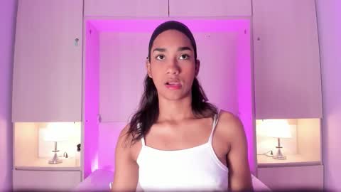 anaacollins_ online show from 03/12/26, 11:38