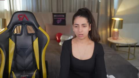 Snapshot of anabel2054 chatting on 03/09/26, 08:40 Sweet girls online show from 03/09/26, 08:40