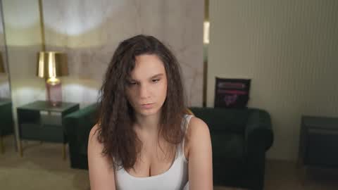 Snapshot of anabel2054 chatting on 03/21/26, 08:23 Sweet girls online show from 03/21/26, 08:23