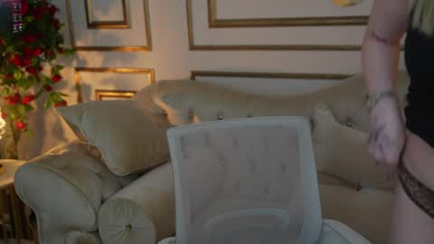 Snapshot of anabel2054 chatting on 04/01/26, 01:41 Sweet girls online show from 04/01/26, 01:41