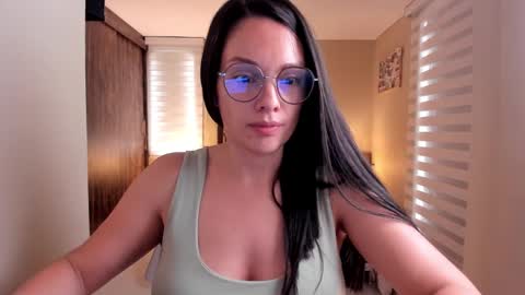 Snapshot of anabel_25 chatting on 02/06/25, 06:56 Anabel online show from 02/06/25, 06:56