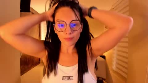 Snapshot of anabel_25 chatting on 02/13/25, 08:45 Anabel online show from 02/13/25, 08:45