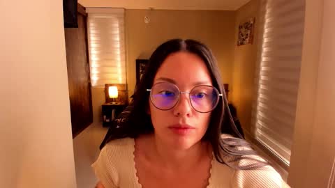 Snapshot of anabel_25 chatting on 10/07/25, 02:58 Anabel online show from 10/07/25, 02:58