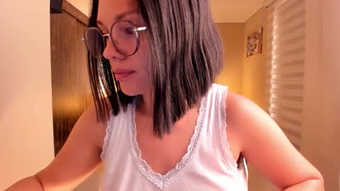 Anabel online show from 12/22/25, 12:24