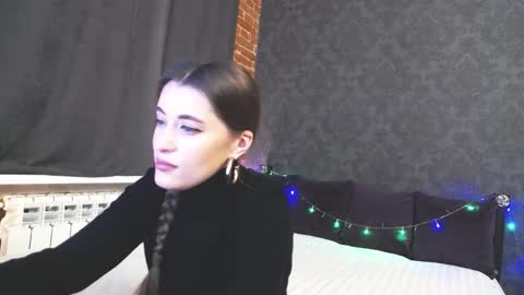 Snapshot of anabelblack chatting on 11/11/25, 01:11 Anna online show from 11/11/25, 01:11