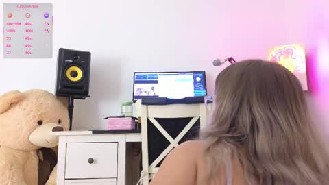 Annie  online show from 09/16/25, 11:55