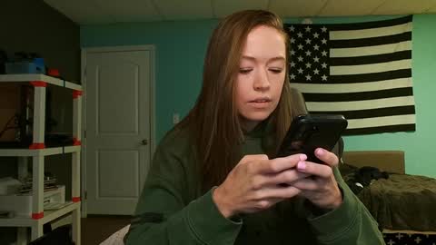 Snapshot of anabelleleigh chatting on 12/04/24, 01:31 Anabelleleigh online show from 12/04/24, 01:31