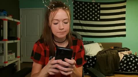 Snapshot of anabelleleigh chatting on 12/18/24, 05:00 Anabelleleigh online show from 12/18/24, 05:00