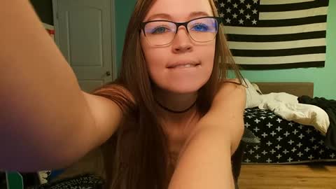 Snapshot of anabelleleigh chatting on 01/22/25, 04:33 Anabelleleigh online show from 01/22/25, 04:33