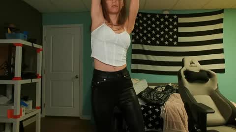 Snapshot of anabelleleigh chatting on 09/09/25, 12:59 Anabelleleigh online show from 09/09/25, 12:59