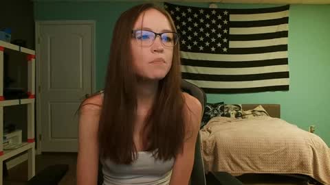 Snapshot of anabelleleigh chatting on 09/18/25, 12:29 Anabelleleigh online show from 09/18/25, 12:29