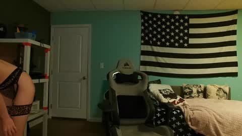 Snapshot of anabelleleigh chatting on 10/10/25, 02:21 Anabelleleigh online show from 10/10/25, 02:21