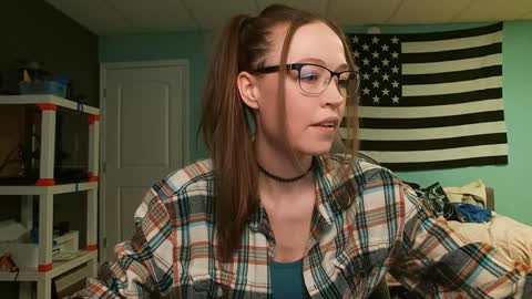 Snapshot of anabelleleigh chatting on 10/29/25, 02:25 Anabelleleigh online show from 10/29/25, 02:25